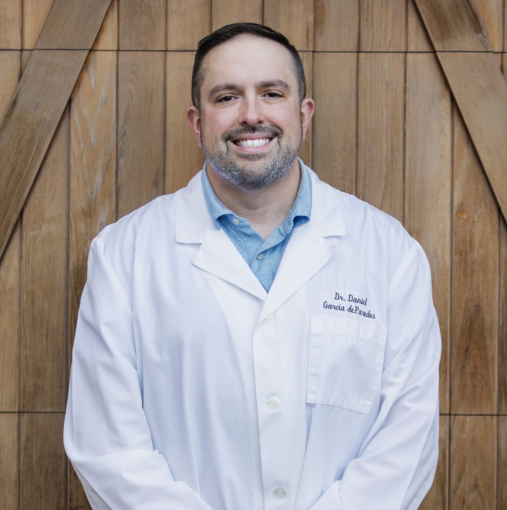 Daniel Garcia de Paredes, DDS